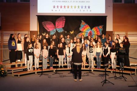 Območna revija otroških in mladinskih pevskih zborov občin Kamnik in Komenda (34)